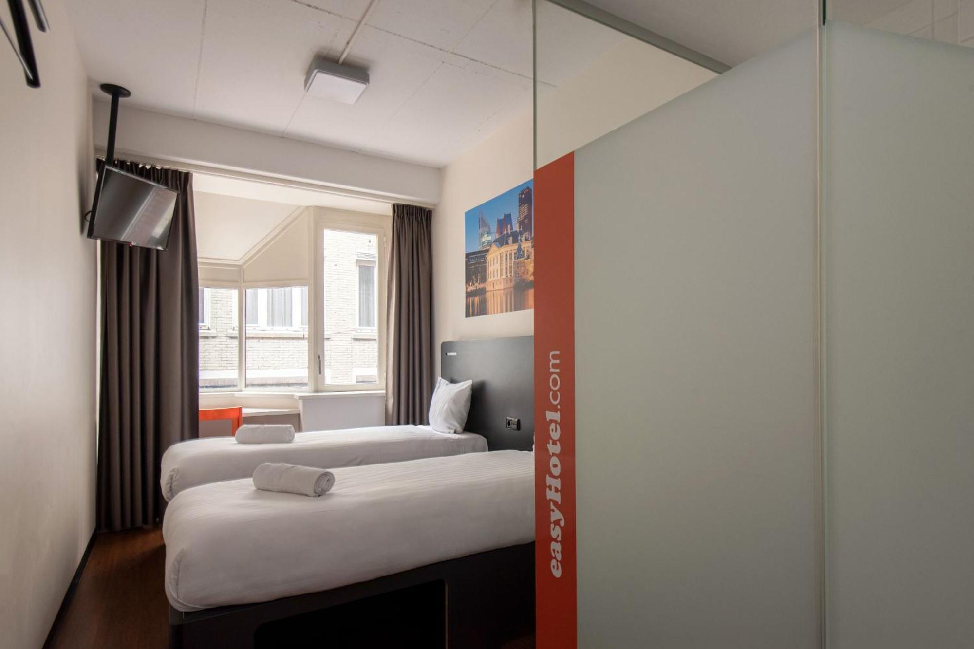 Twin Room,1549504450:JPEG